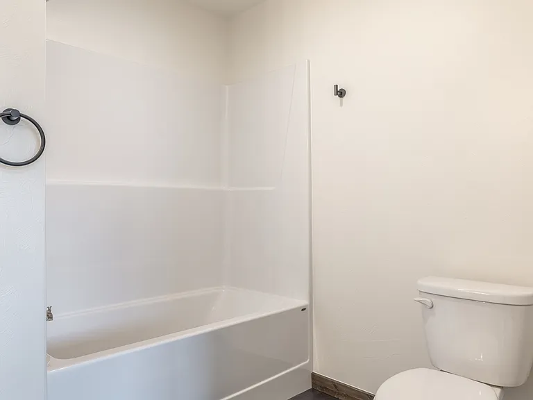 3384 Crosswind Ct — Photo 20