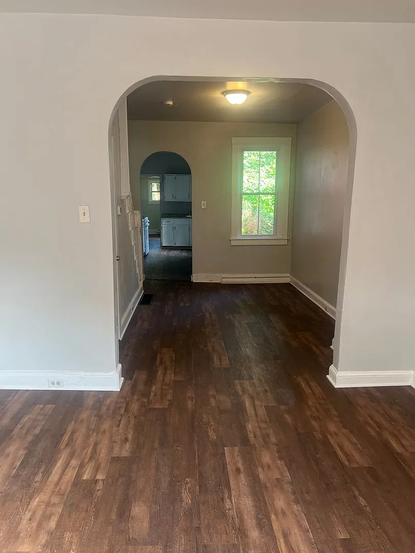 Cute 3bed 1 bath Old City Lancaster Home — Photo 2