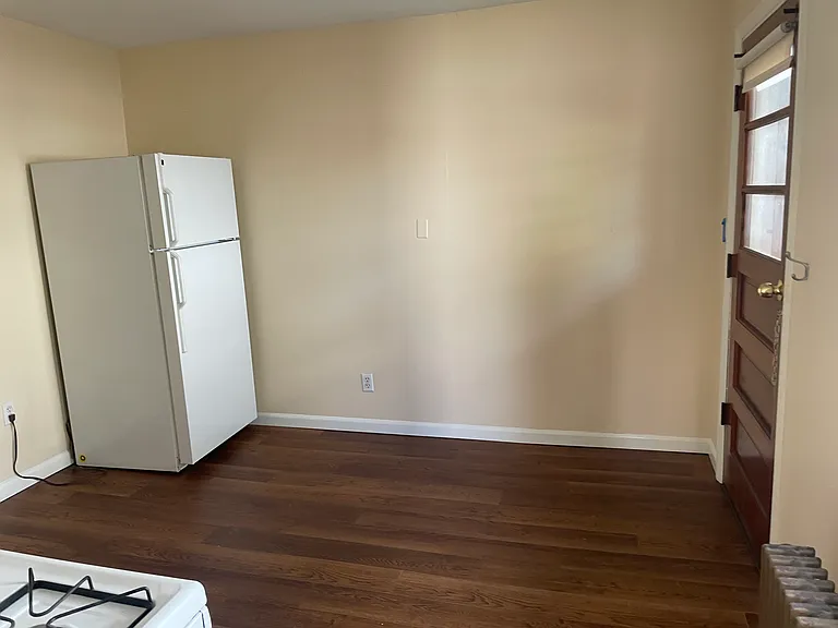 316 Chestnut St #3 — Photo 2