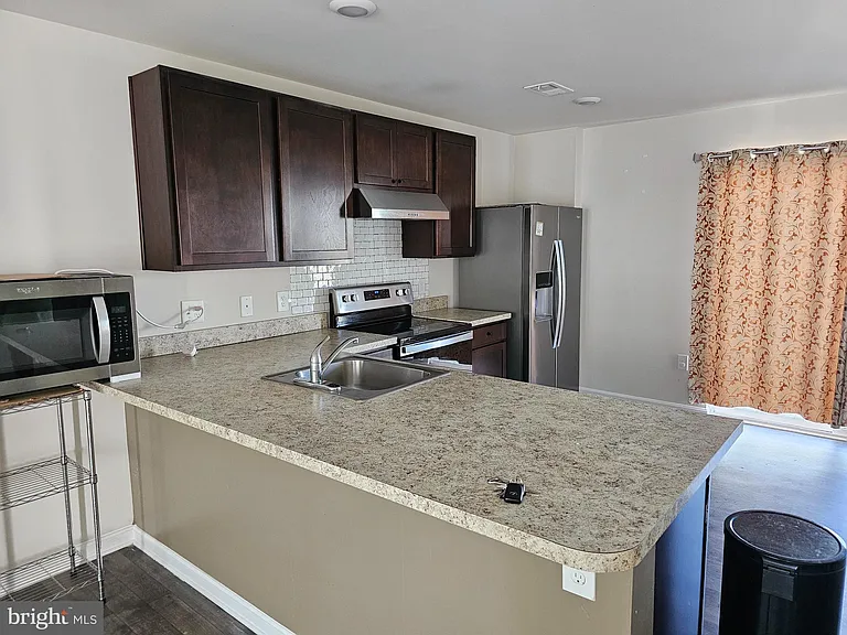 732 Wye Oak Dr — Photo 5