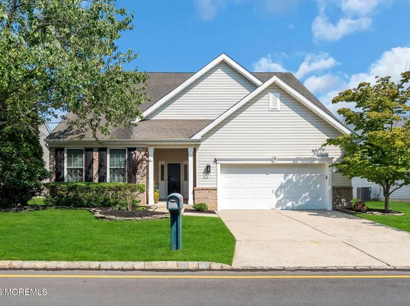 8 Tall Pines Drive, Neptune Township, NJ 07753