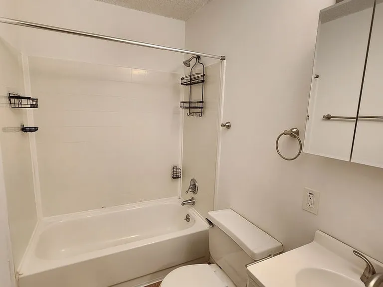 366 Genesis Cir #4 — Photo 9