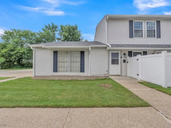 20347 Williamsburg Ct #225B, Middleburg Heights, OH 44130