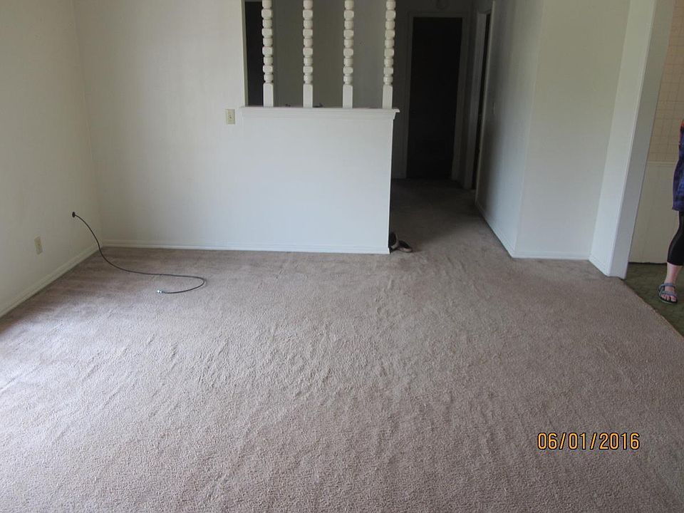 2nd image of 3724 N Monroe St