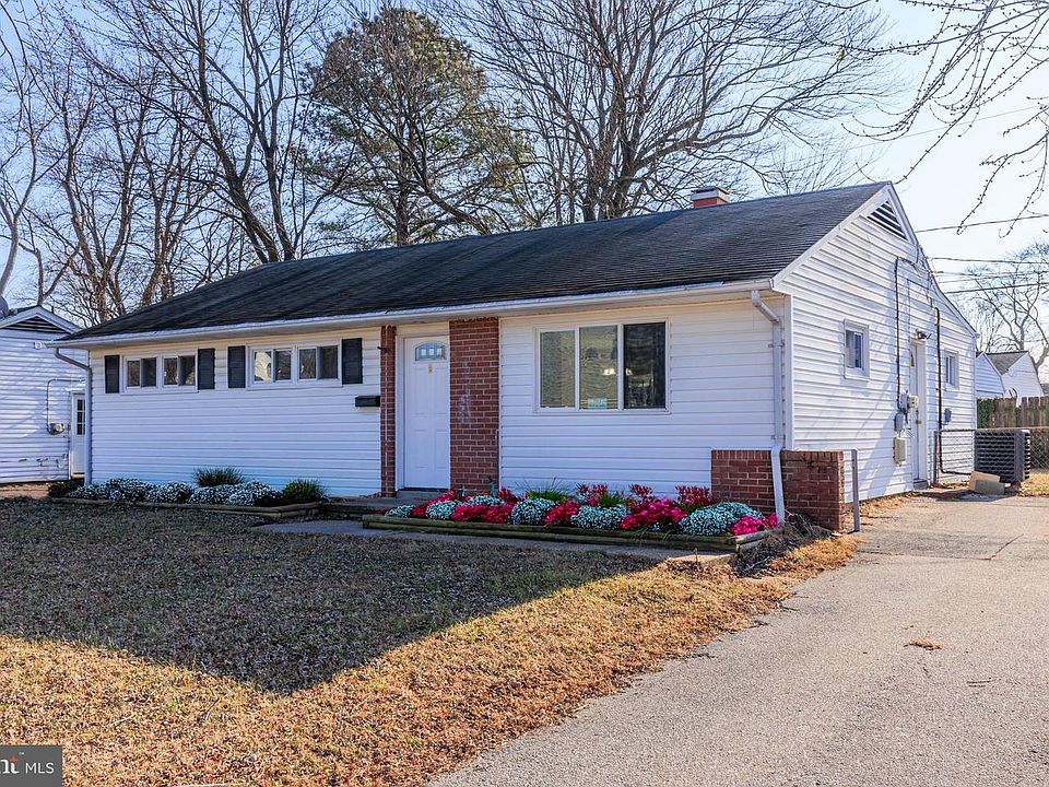 1st image of 34 Elm Dr