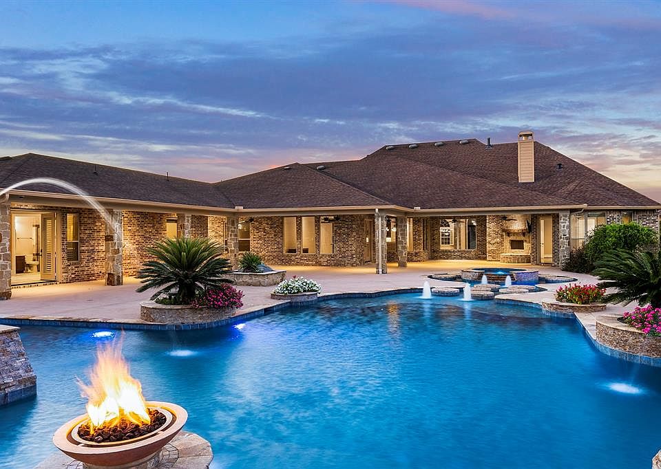 Welcome to your backyard oasis
