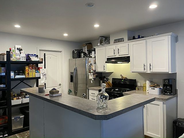 1st image of 825 N Lamb Blvd #15