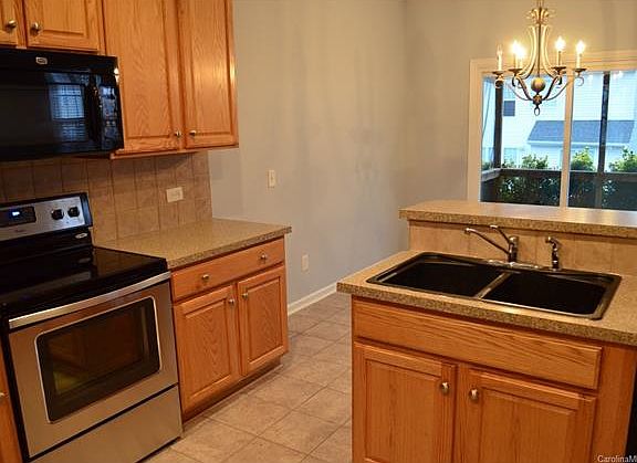 4th image of 9317 Longstone Ln