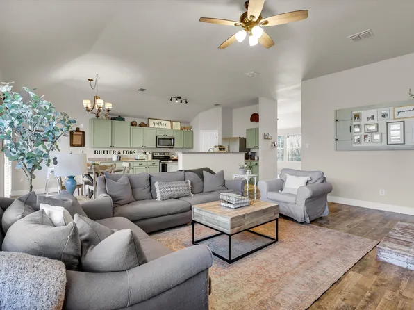 912 Marble Creek Dr, Wylie, TX 75098