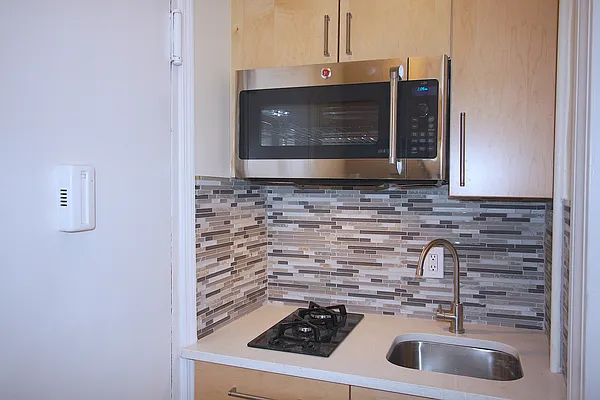 Rented by Compass | media 17