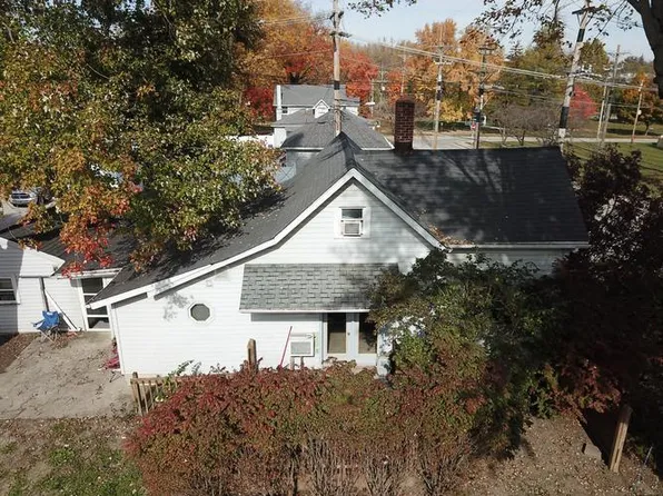 218 S Liberty St, Bluffton, IN 46714