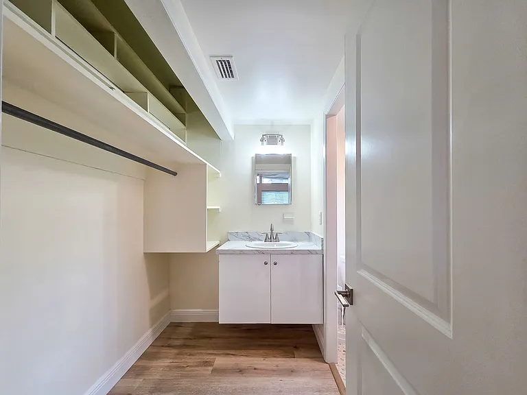 3702 NW 22nd Pl — Photo 17