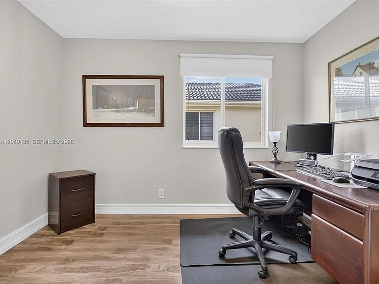 2475 W Cordoba Bnd — Photo 35