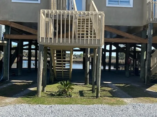 9219 Gulf Beach Hwy, Pensacola, FL