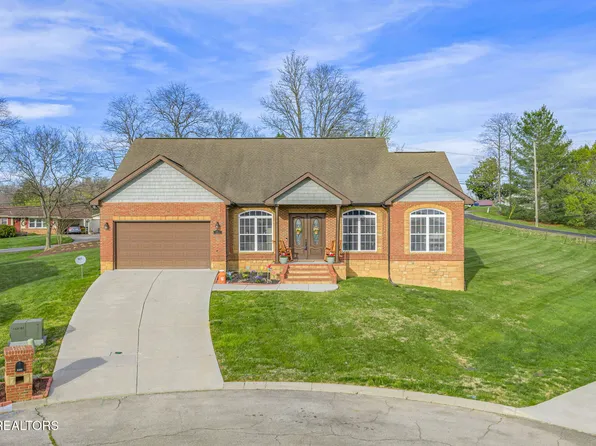 9360 Gabrielle Rd, Strawberry Plains, TN 37871