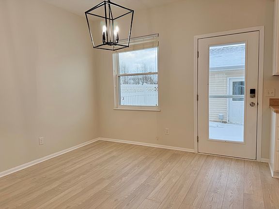 2nd image of 8039 Ashenden Dr