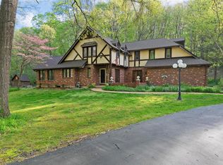 2472 Wild Valley Dr, High Ridge, MO 63049