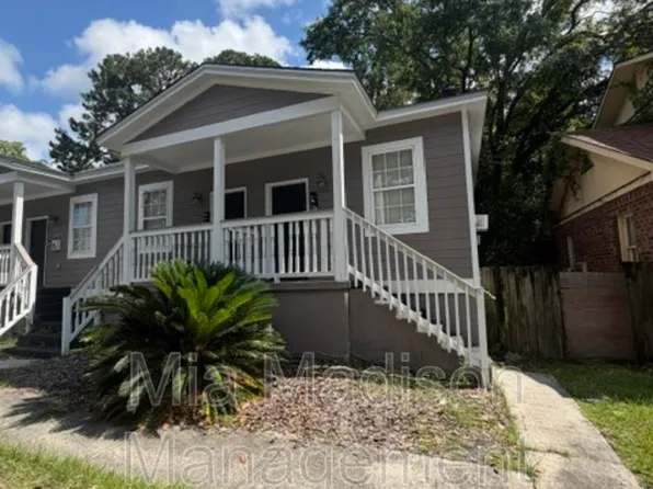 723 W 42nd St APT B, Savannah, GA 31415