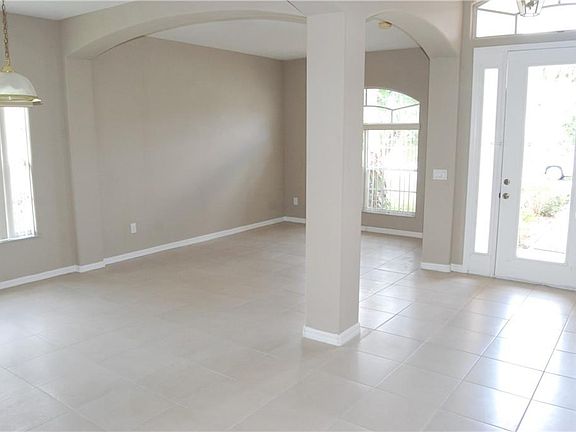 4th image of 1742 Golfview Dr