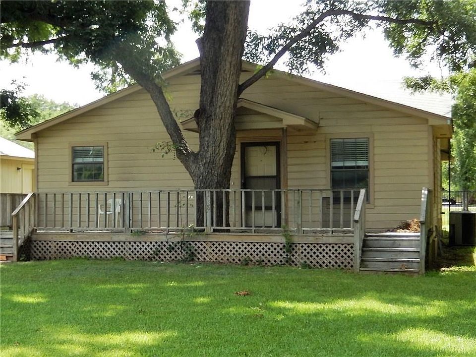 1st image of 128 Shadowglenn Dr
