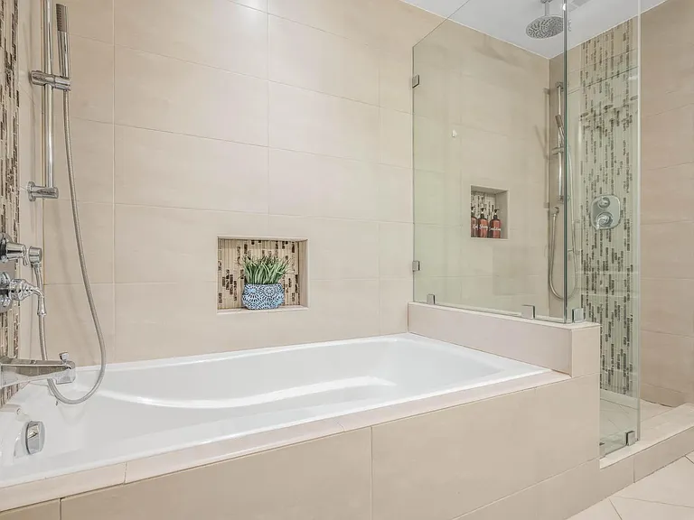 5659 Corbin Ave — Photo 37