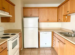 124 Oceano Ave APT 7, Santa Barbara, CA 93109