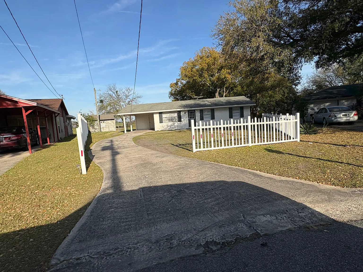 3 bed, 1.5 bath, 988 sqft, $1,850 — Photo 2