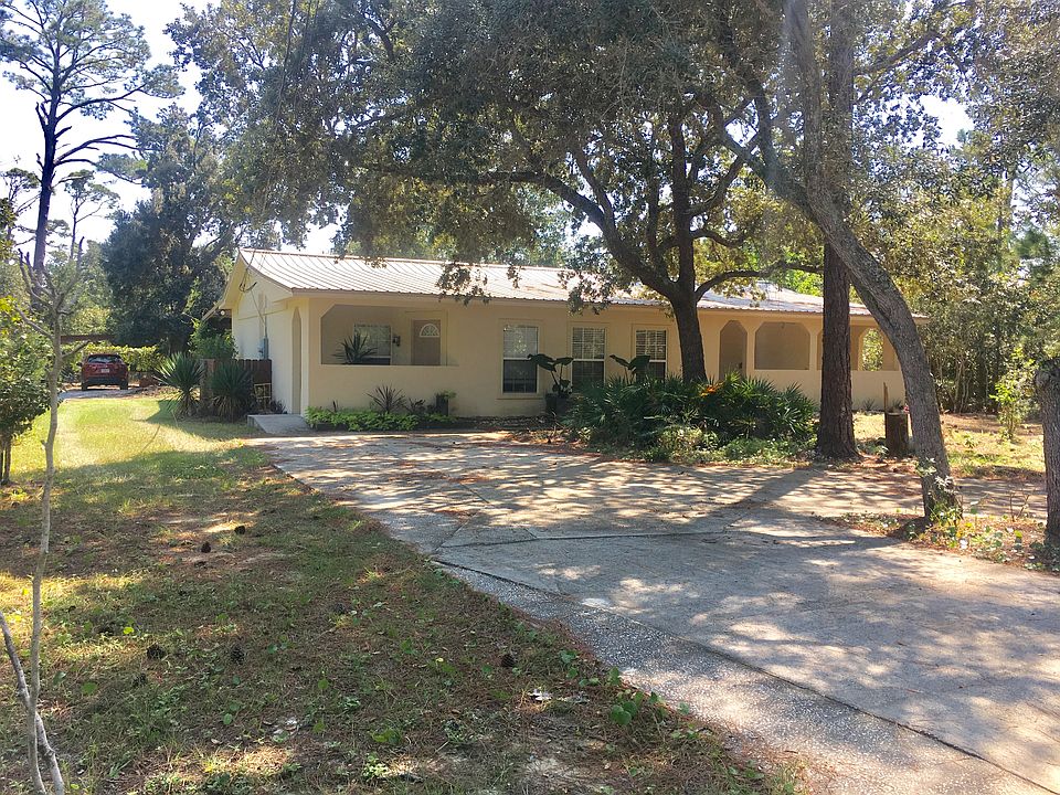 1st image of 2953 Laurel Dr