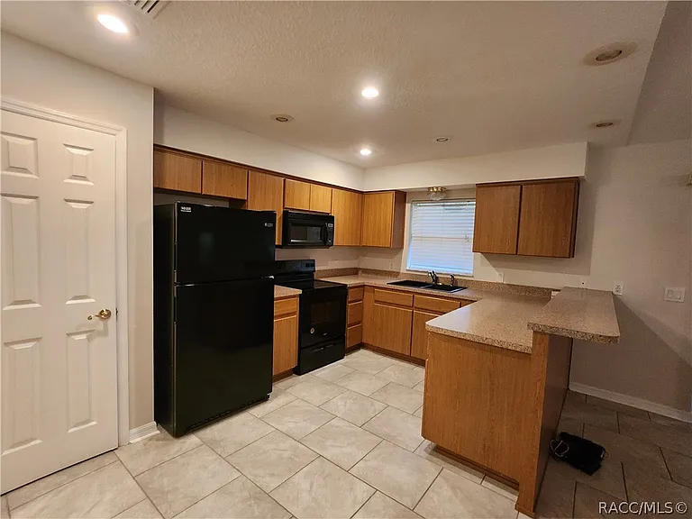 6521 E Grayson St — Photo 5