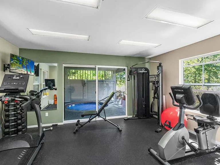 4000 Carman Dr #G108 — Photo 32