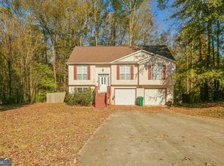 3950 Tyler Ct, Ellenwood, GA