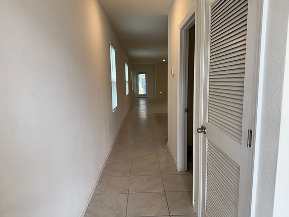 5th image of 2626 Angel Falls Dr