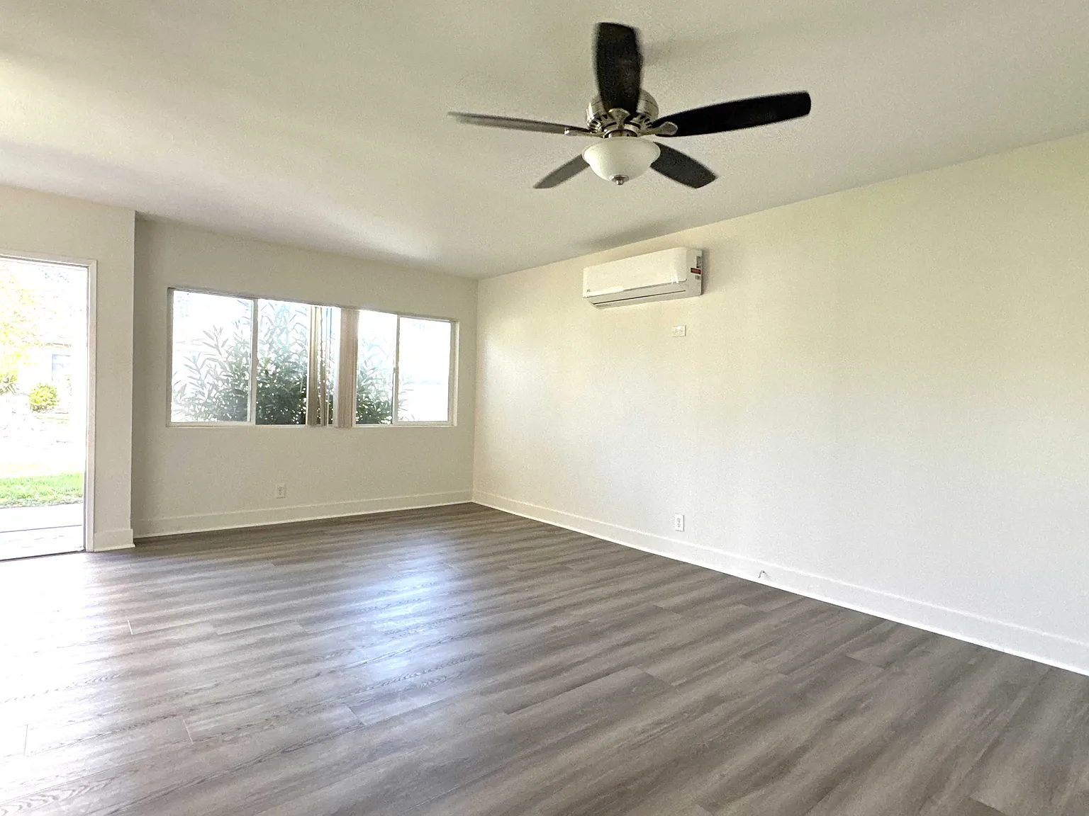 2 bed, 952 sqft, $2,600 — Photo 4