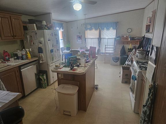 4th image of 308 E State St