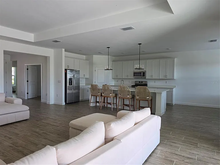 18334 Ridgeline Dr — Photo 6