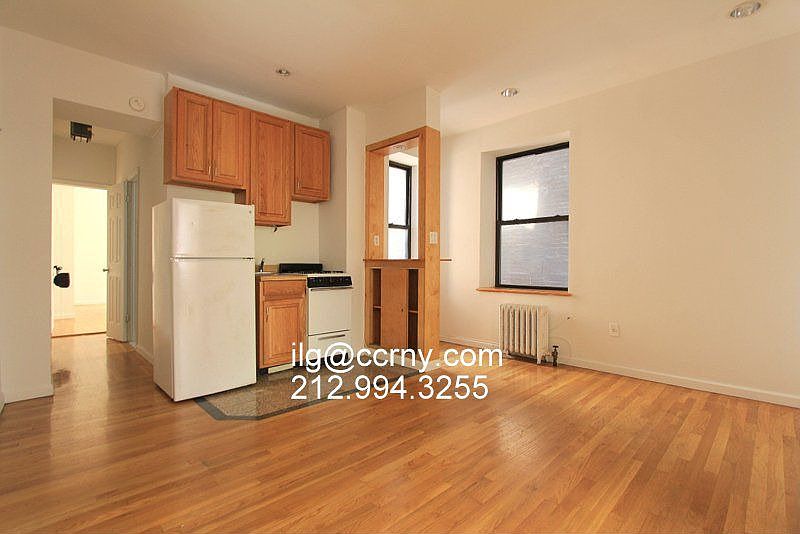 1st image of 104 2nd Ave