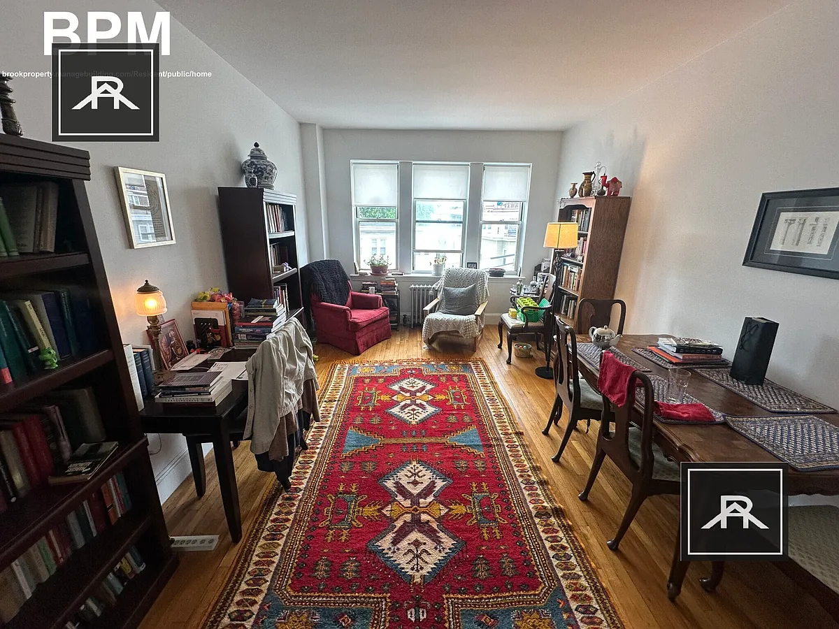 Building Photo - 30 Colborne Rd #12