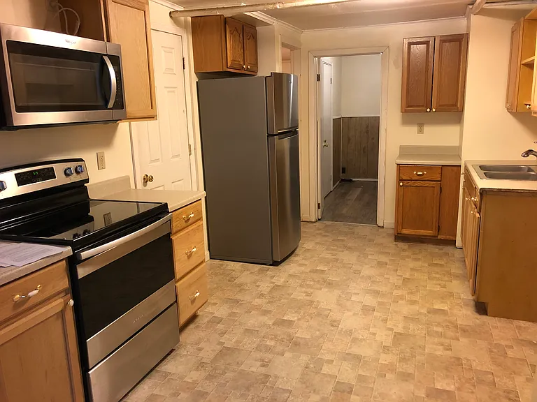 31 Cogswell St #1 — Photo 4