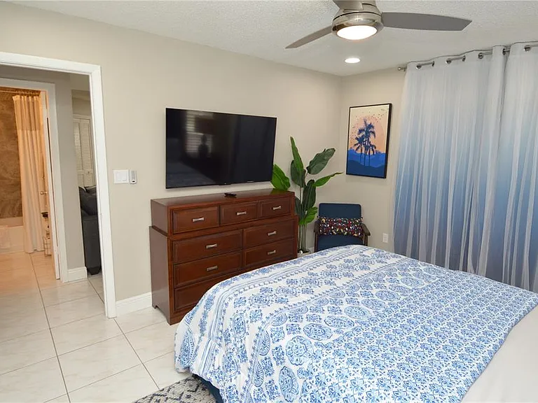 8752 Mallard Reserve Dr #203 — Photo 42