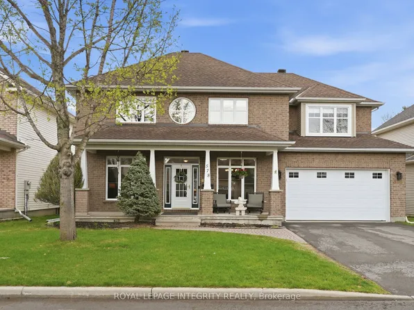 578 Devonwood Cir, Ottawa, ON K1T 4E6