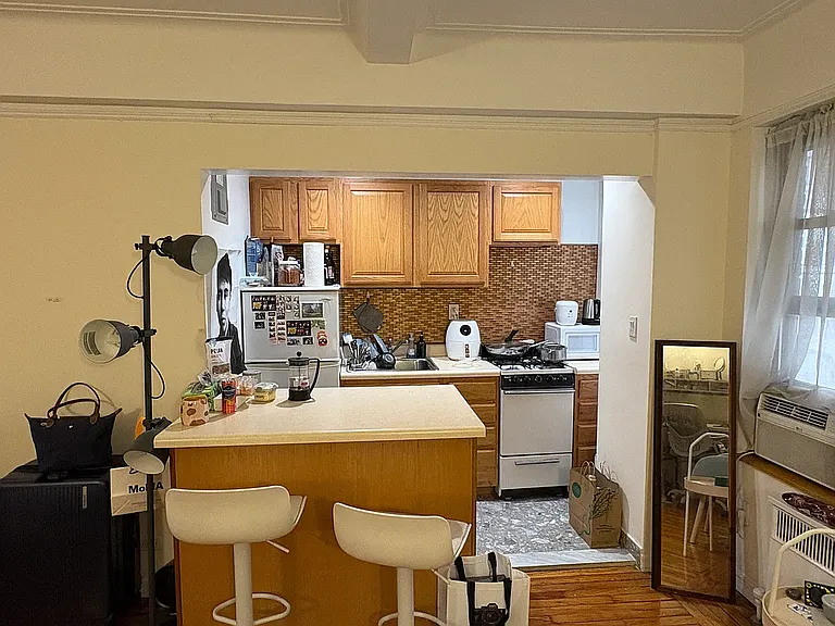 121 E 31st St #2-G — Photo 2