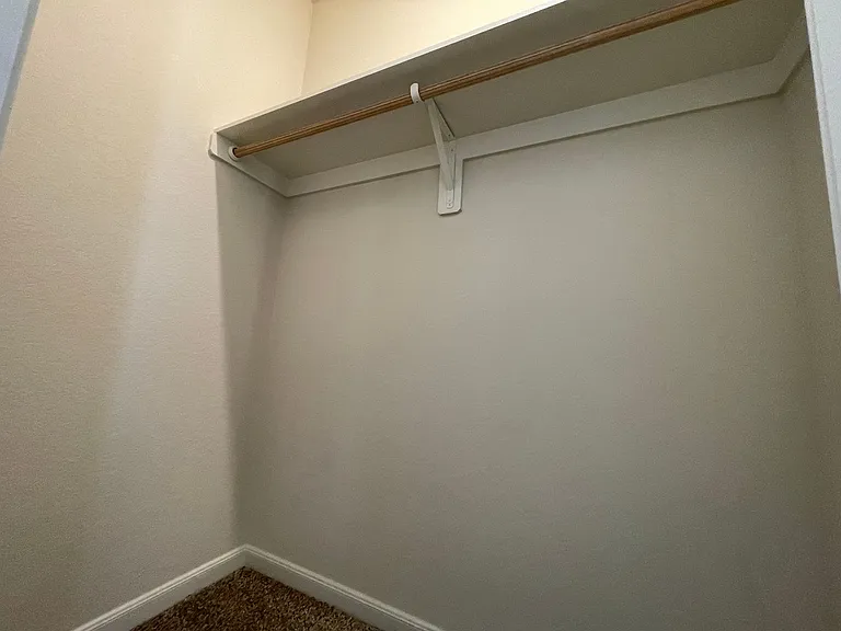 10330 Lynwood Vlg #101 — Photo 11