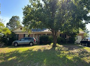 5995 Lake Trail Dr, Fayetteville, NC 28304