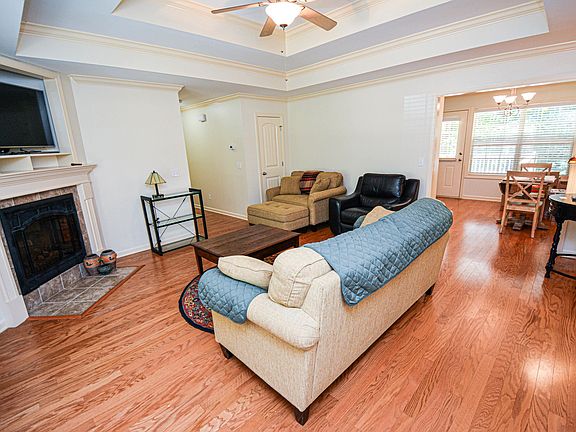 2nd image of 478 Vista Wood Dr