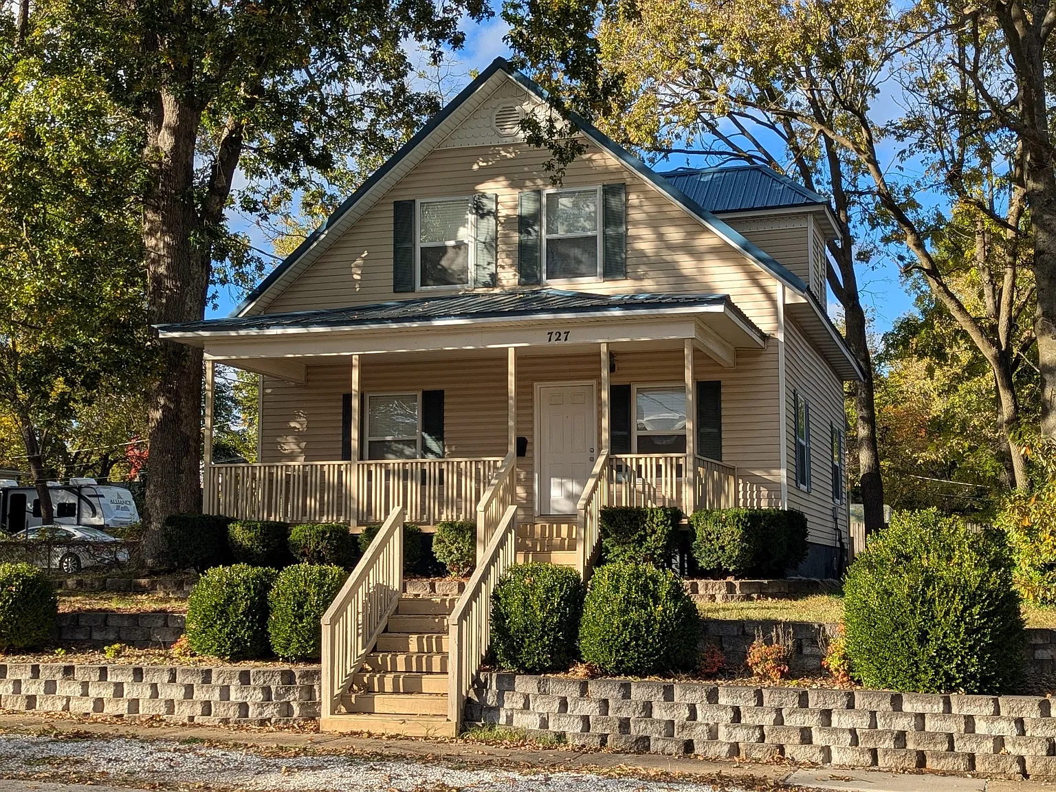 3 bed, 1576 sqft, $2,000 — Photo 3