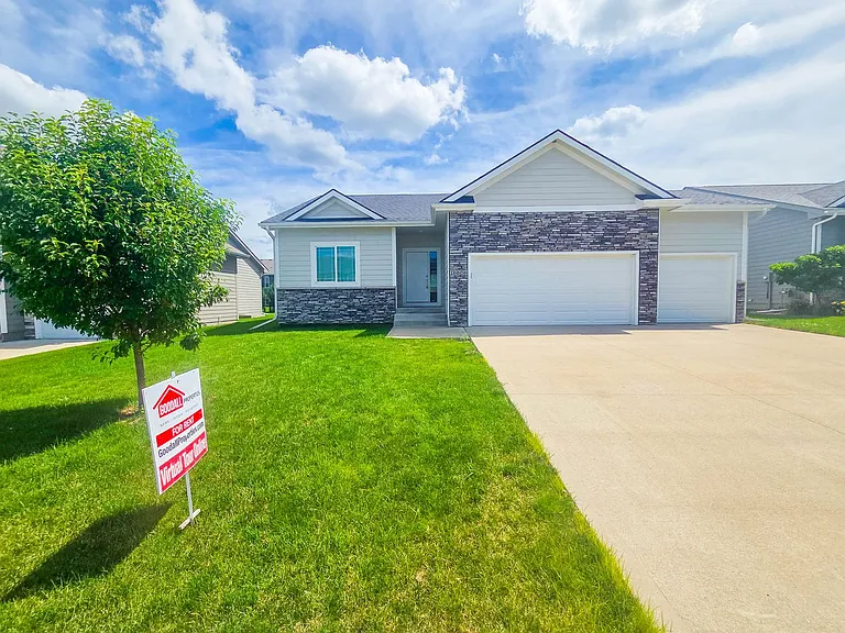 16656 Wilden Dr — Photo 1