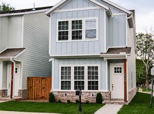 510 W Persimmon St, Rogers, AR 72756