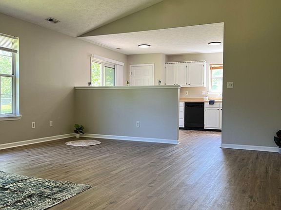 3rd image of 9711 English Oak Dr