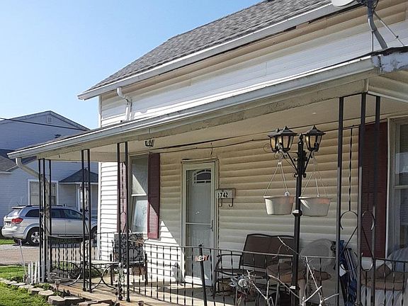 2nd image of 1742 W Arcadia Ave