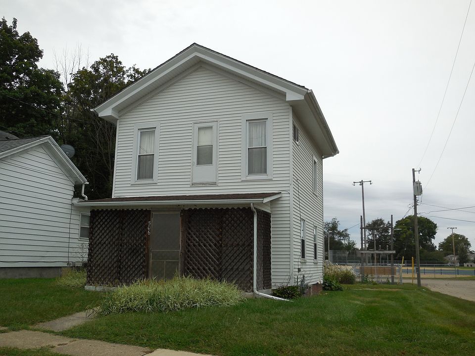 1st image of 506 S 1st St